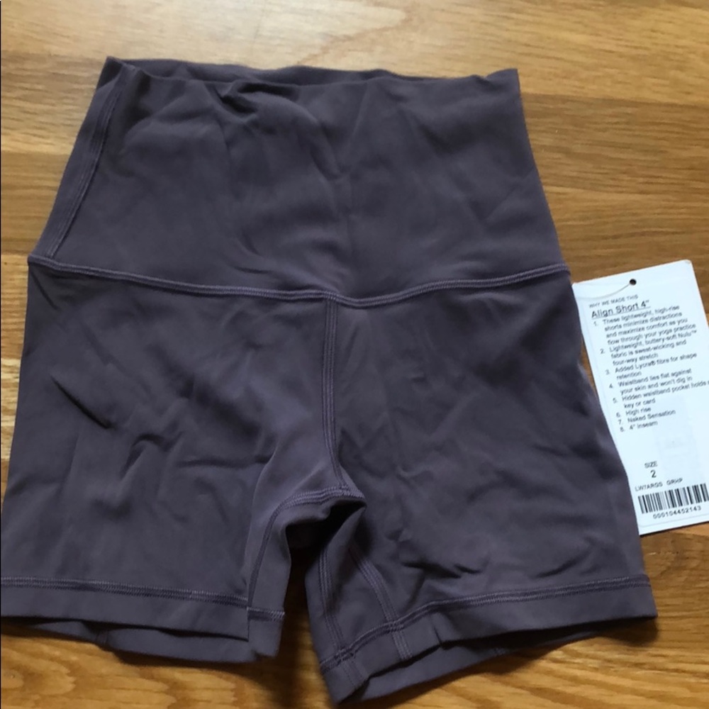 Lululemon Align 4” short NWT